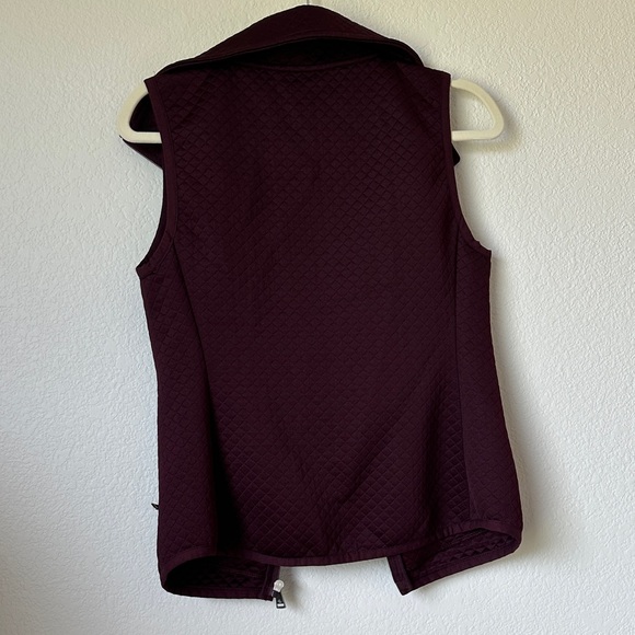 Lauren Ralph Lauren Women’s Vest – Size Small – Burgundy Quilted Zip Front - Picture 6 of 8